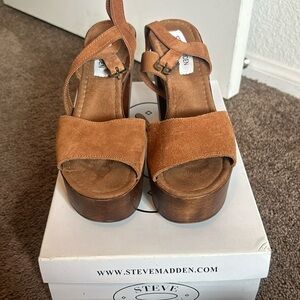 Steve Madden platform heel size 8